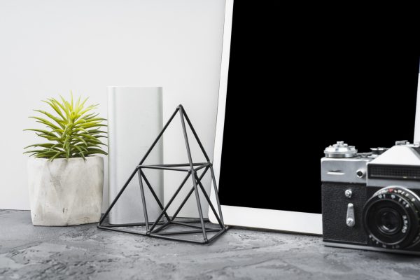 arrangement-desk-decor-camera